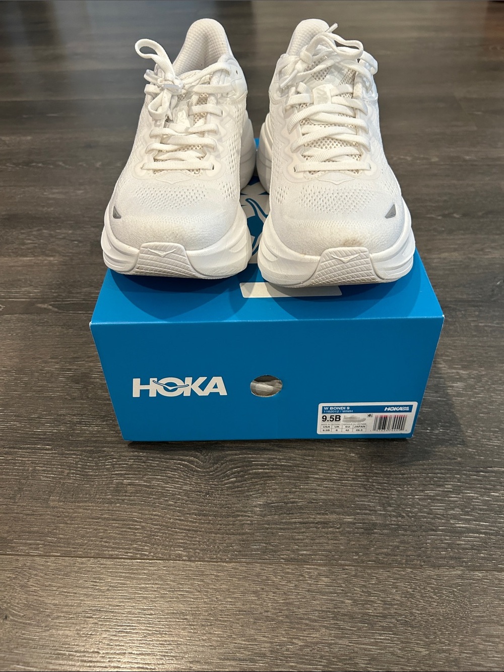 Hoka Womens White Athletic Sneakers - Breathable Lace-Up Design